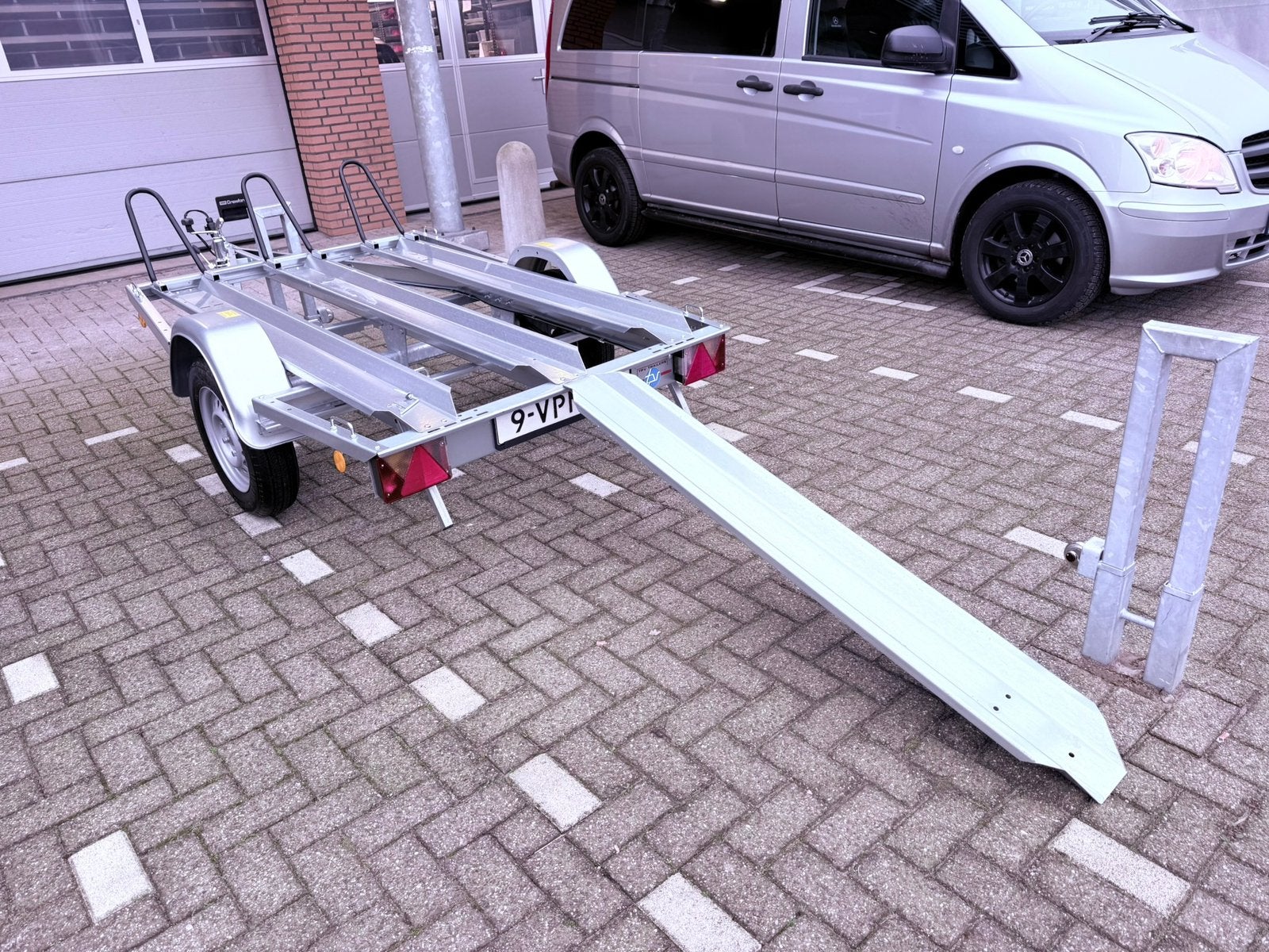 Motor trailer / aanhanger te koop - Zo goed als nieuw, Ophalen, Zwanenburgerdijk 348, Zo goed als nieuw, Joey Schaar