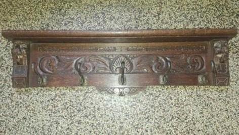 Mooie houten wandkapstok met houtsnijwerk en plank, Huis en Inrichting, Woonaccessoires | Kapstokken, Gebruikt, Minder dan 100 cm