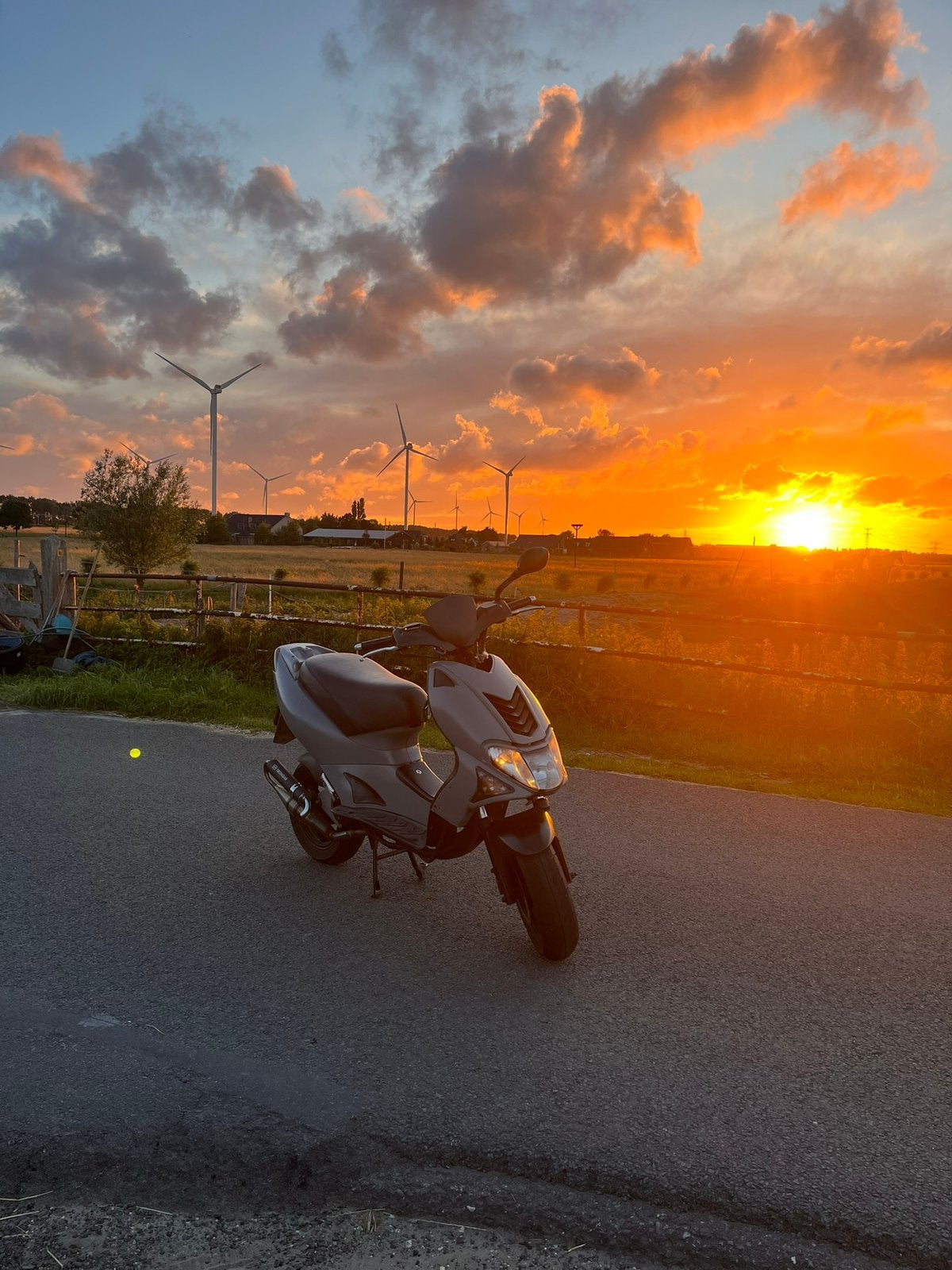Kymco super 9 2 takt, Fietsen en Brommers, Gebruikt, Overige modellen, Maximaal 45 km/u, Ophalen of Verzenden