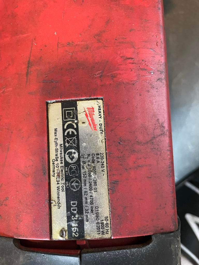 Milwaukee DD 3152 Diamantboormachine met defect, Boormachine, Variabele snelheid, Ophalen of Verzenden, Gebruikt