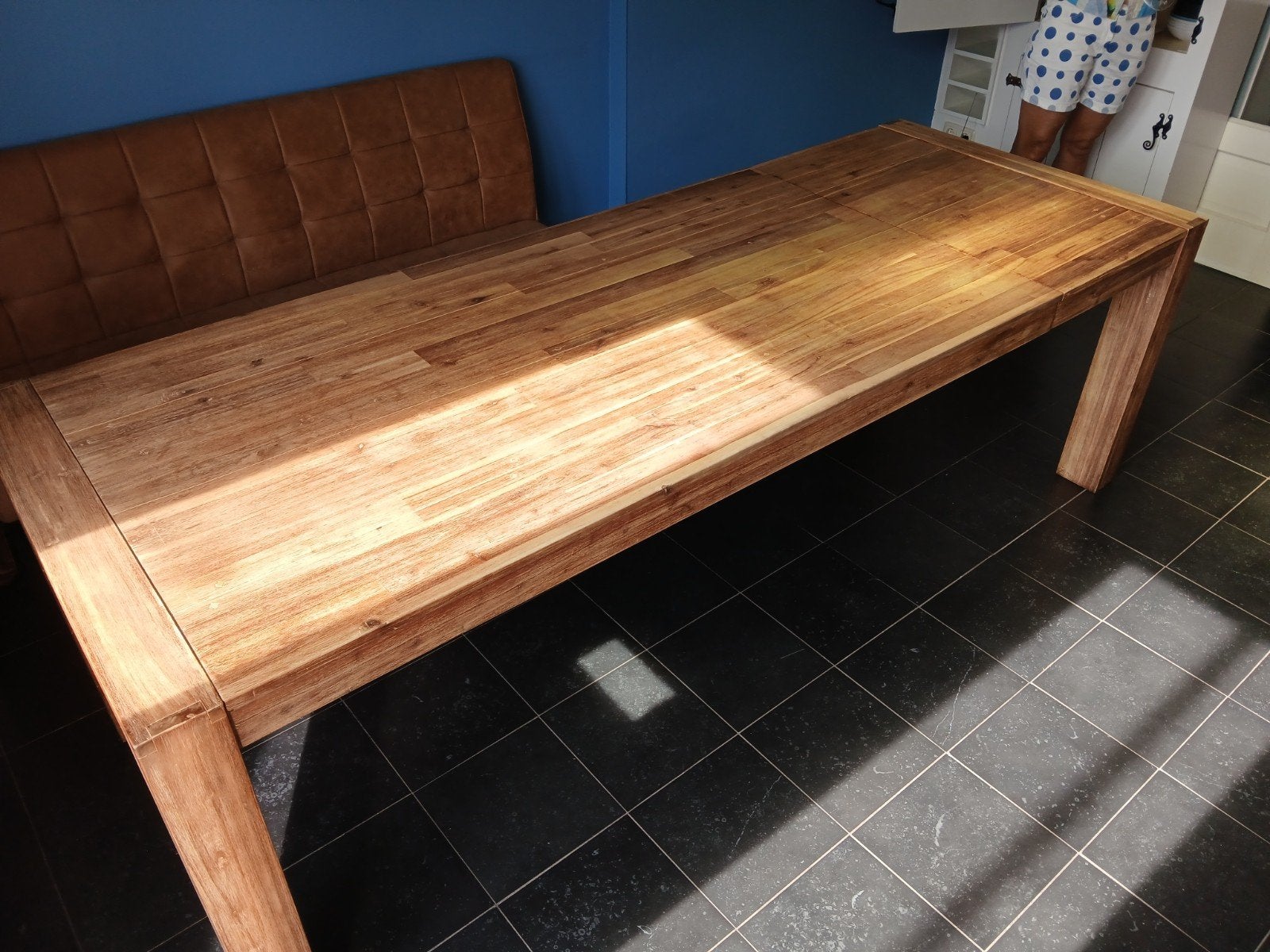 Grote eettafel (190-240 cm) met bankje, Huis en Inrichting, Tafels | Eettafels, Gebruikt, 200 cm of meer, Vijf personen of meer