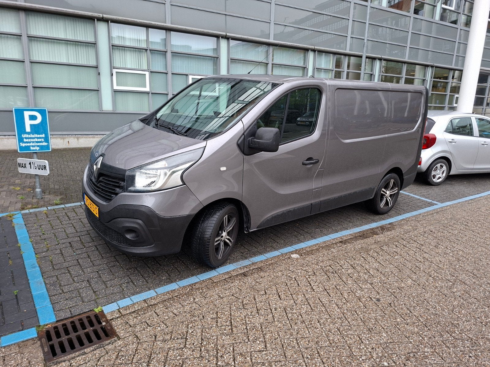 Houten beplating Renault Trafic cabine bescherming, Auto-onderdelen, Ophalen, Nieuw, Fiat