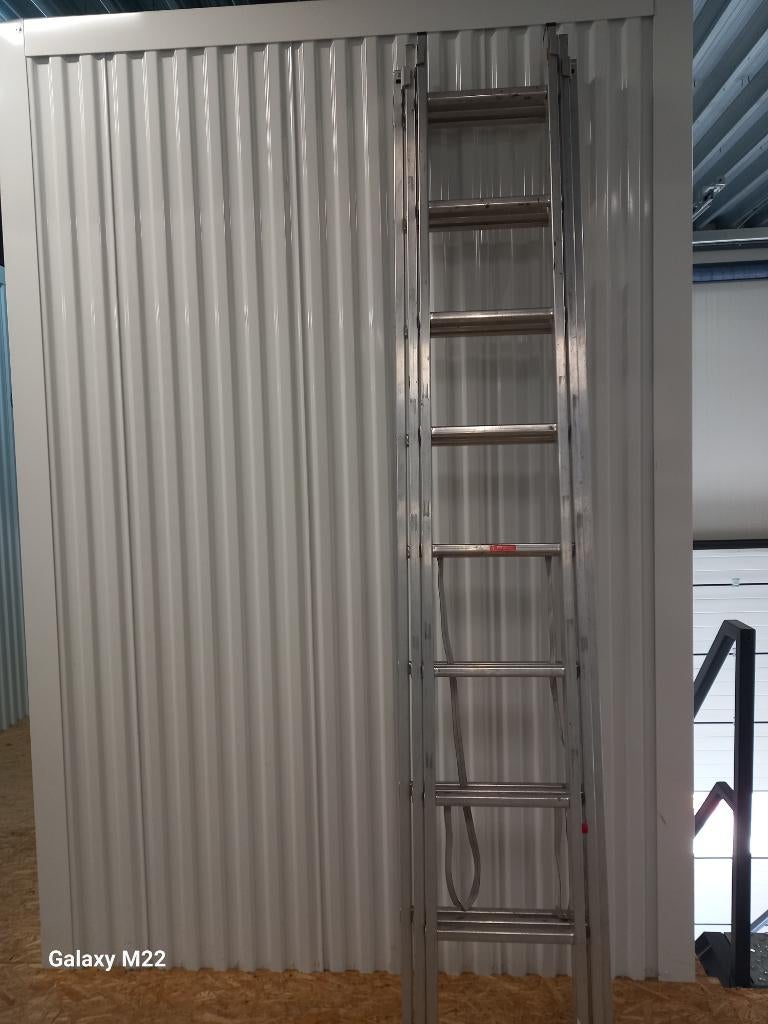ladder 3 delig, Ophalen, Zo goed als nieuw, Ladder, Opvouwbaar of Inschuifbaar