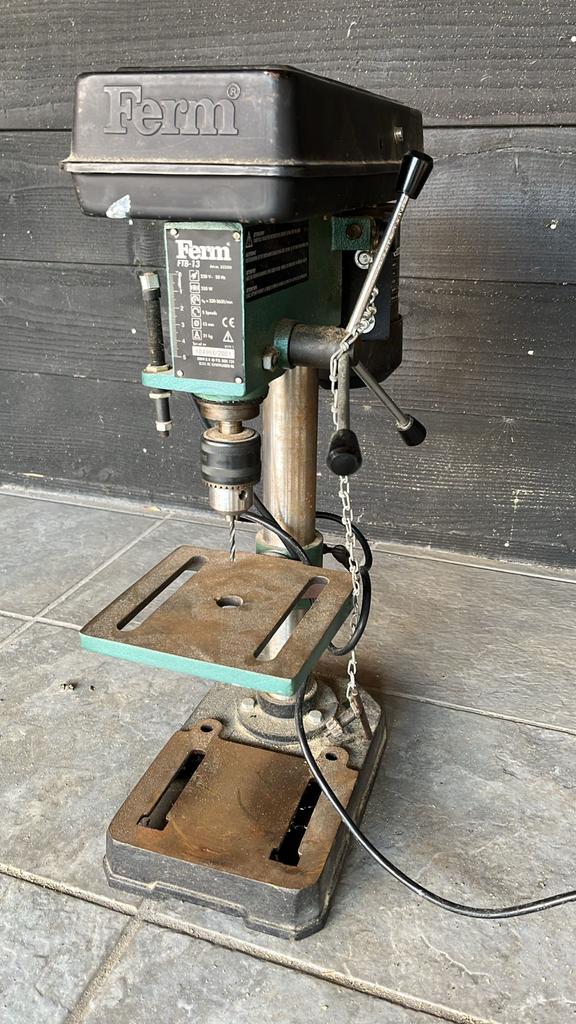 Ferm Kolomboormachine FTB-13 - 330W, Doe-het-zelf en Verbouw, Gereedschap | Boormachines, Ophalen, Gebruikt, 400 tot 600 watt