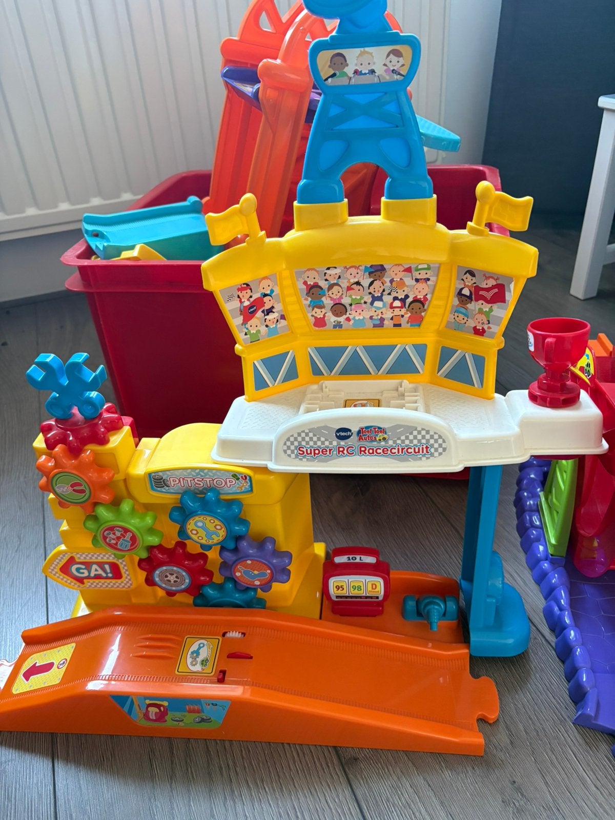 Vtech toet toet autos Super RC Racecircuit, Kinderen en Baby's, Ophalen, Zo goed als nieuw, 2 tot 4 jaar