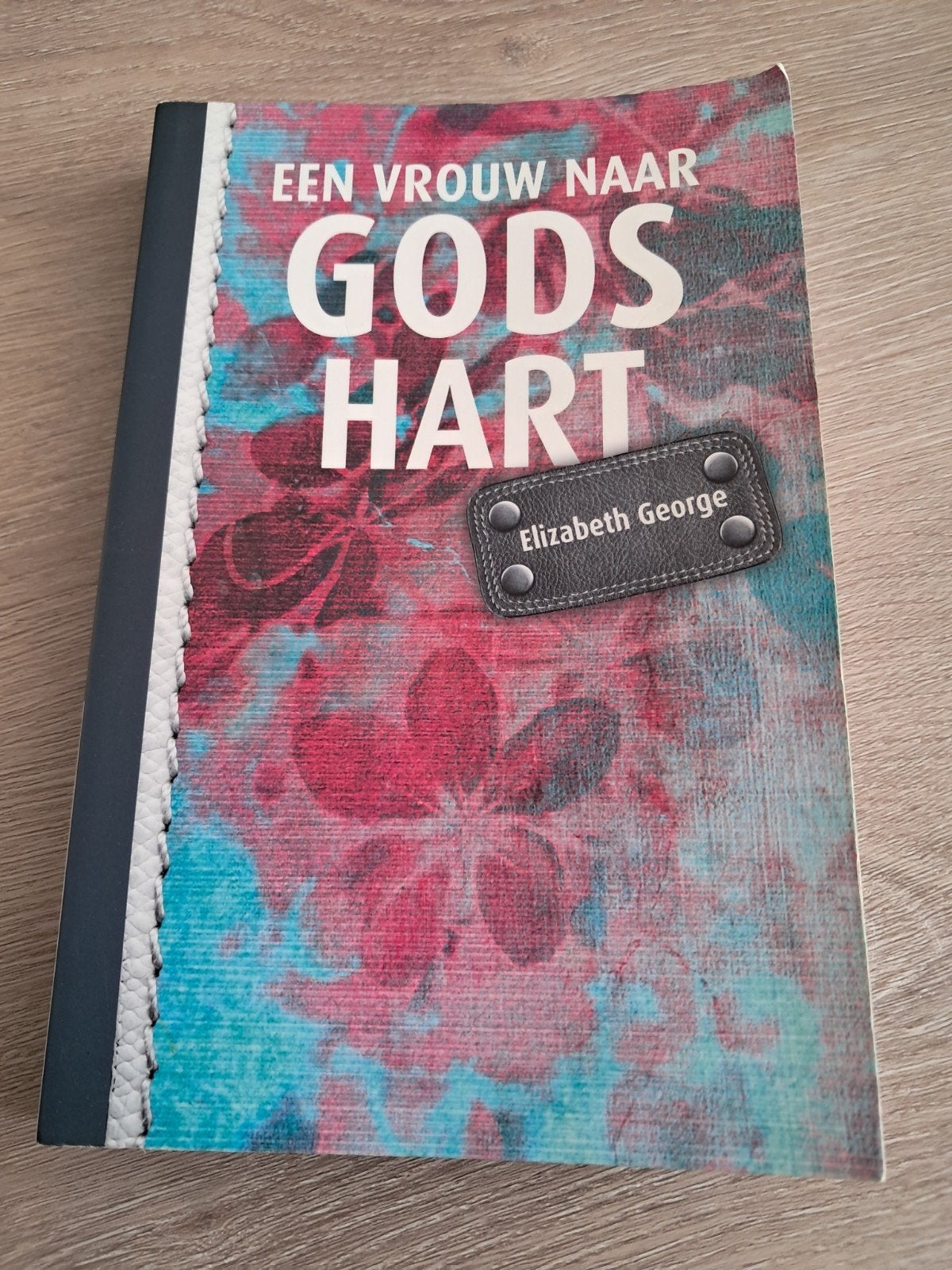 Een Vrouw naar Gods Hart - Elizabeth George, Ophalen of Verzenden
