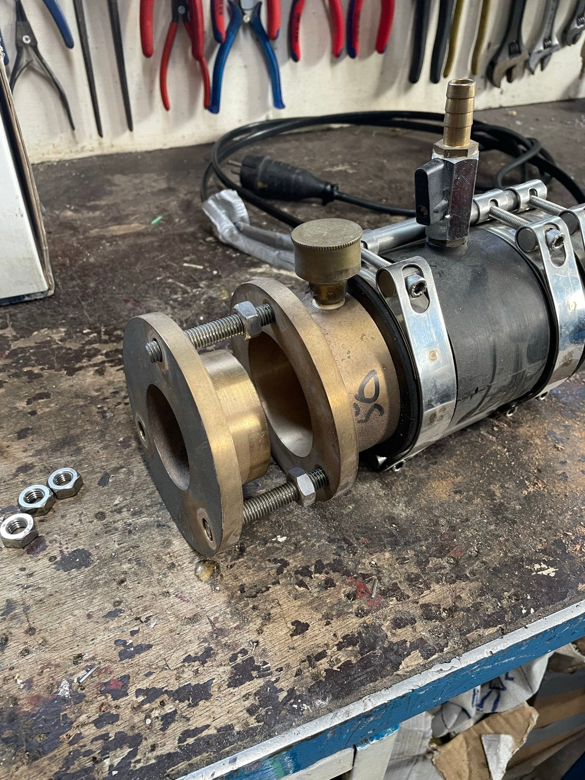 Bronzen schroefasafdichting met slangklemmen, Ophalen of Verzenden, Nieuw, Motor en Techniek