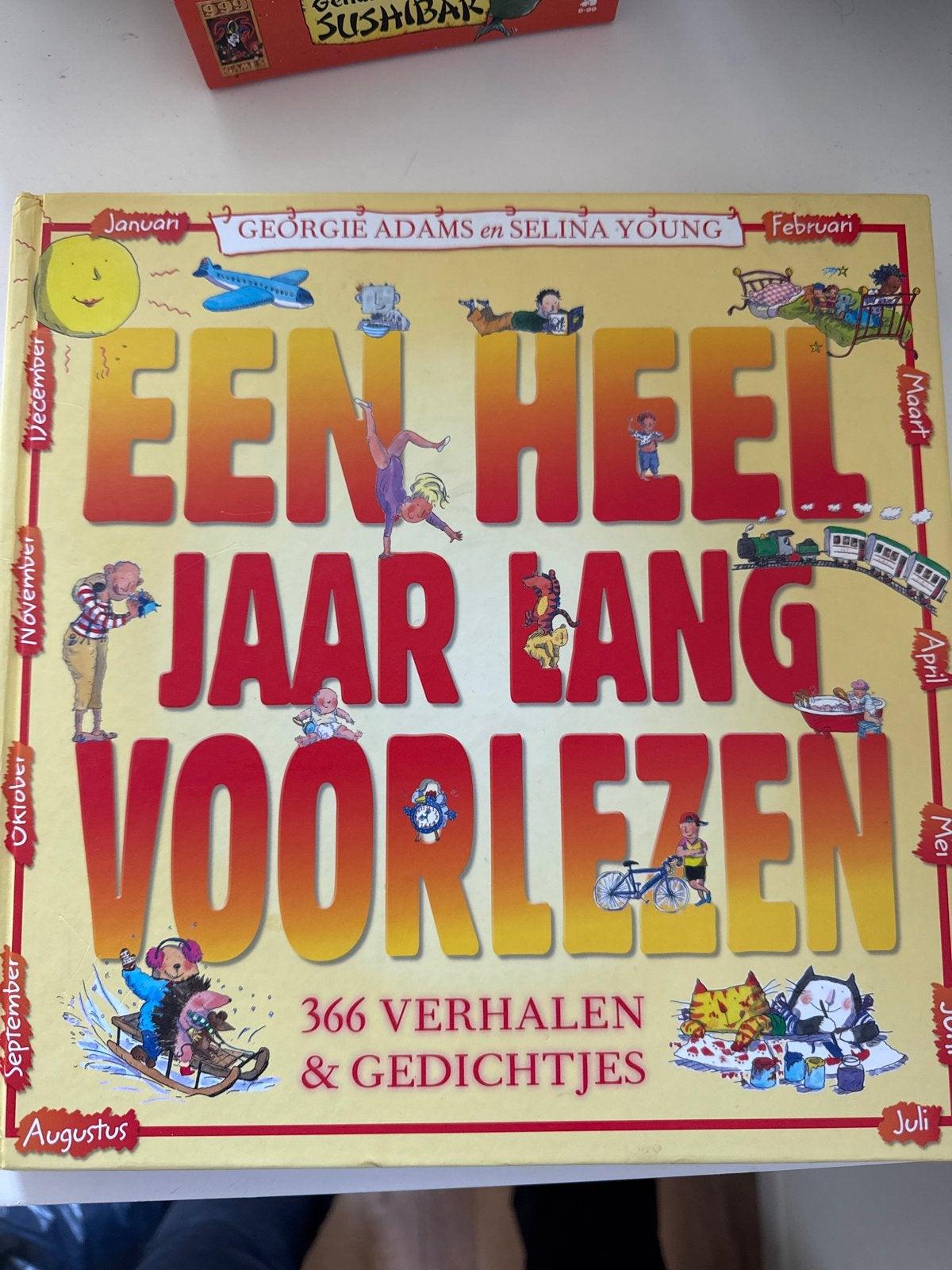 Georgie Adams - Een heel jaar lang voorlezen, Ophalen of Verzenden, Zo goed als nieuw, Georgie Adams