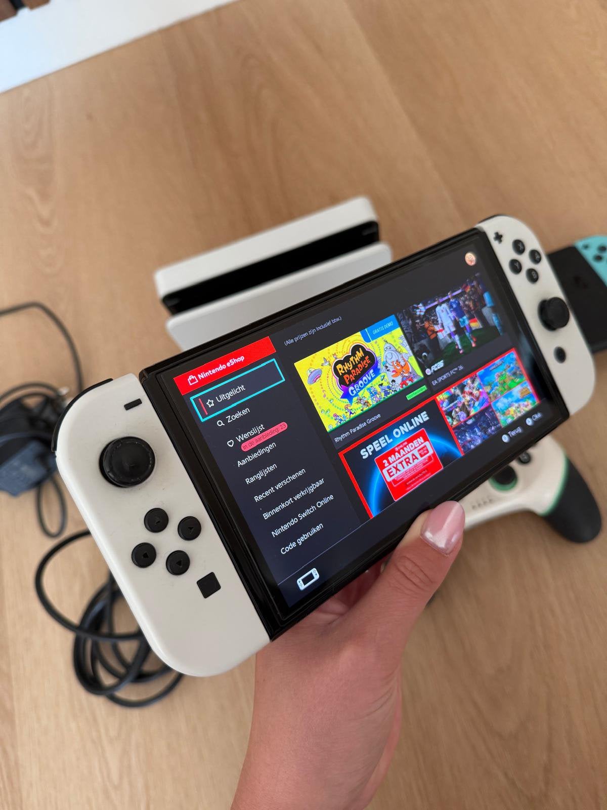 Nintendo Switch OLED Wit – Uitstekende staat, Ophalen, Zo goed als nieuw