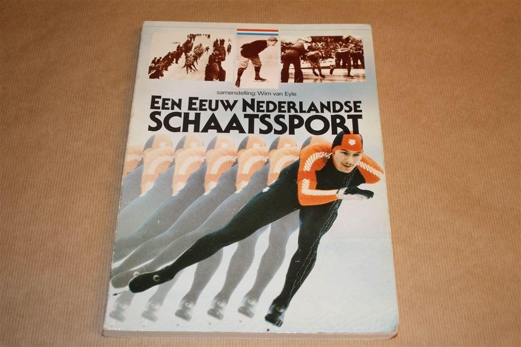 Een eeuw Nederlandse schaatssport., Boeken, Sportboeken, Gelezen, Watersport en Hengelsport, Ophalen of Verzenden