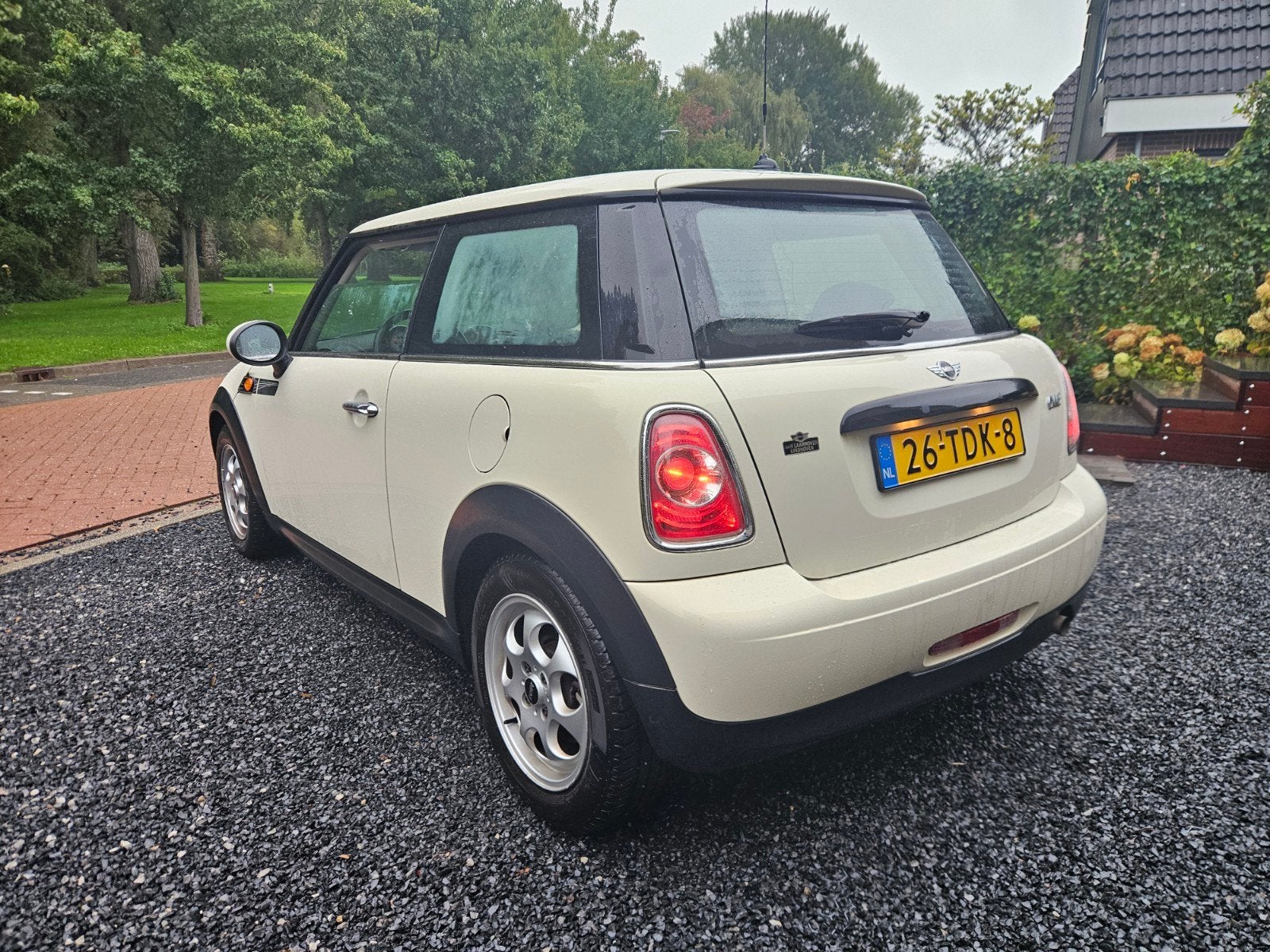 Mini 1.6 ONE 6-bak, 2012, org. NL auto, org. 127000km, Airco, Auto's, Voorwielaandrijving, Stof, 40 €/maand, Zwart