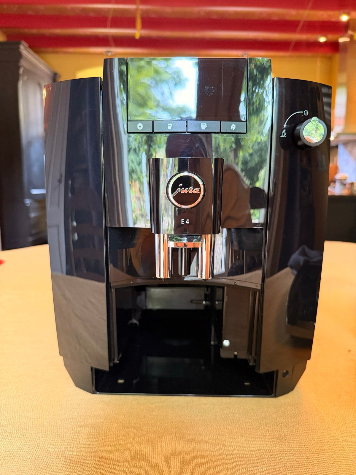 Foto 4 van Jura E4 volautomatisch koffiezetapparaat met garantie