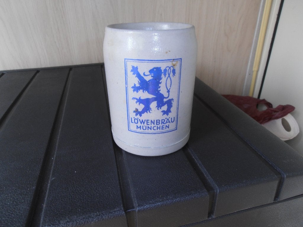 bierpeul lowenbrau munchen,, Ophalen of Verzenden, Zo goed als nieuw, Pul(len), Overige merken