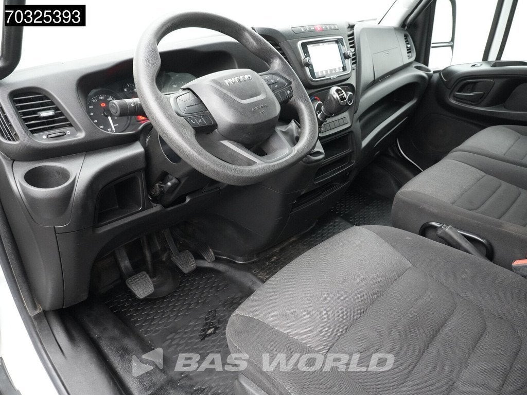 Iveco Daily 35C16 3.0L Kipper met Kist Dubbellucht 3,5t Trek, Auto's, Bestelauto's, Stof, Gebruikt, Euro 6, 4 cilinders