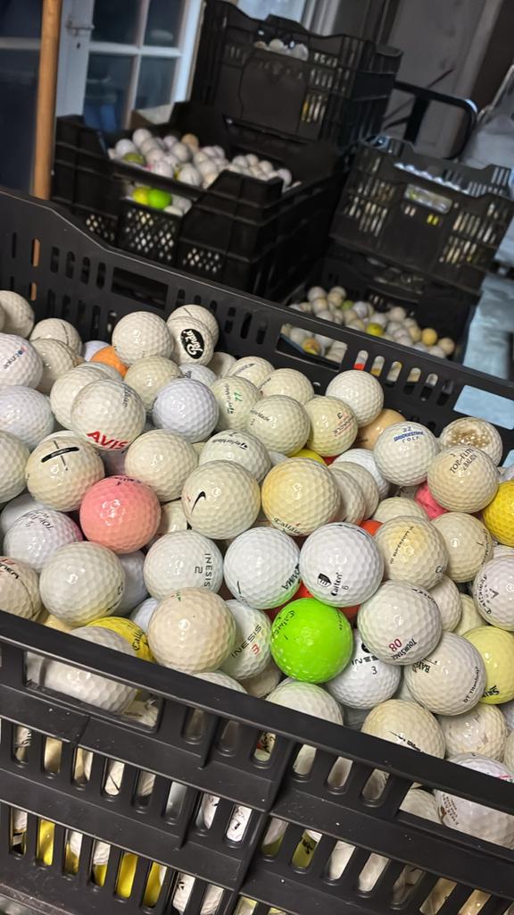 Partij b-keuze golfballen, circa 15.000 stuks, Sport en Fitness, Ophalen of Verzenden, Gebruikt, Bal(len), Overige merken