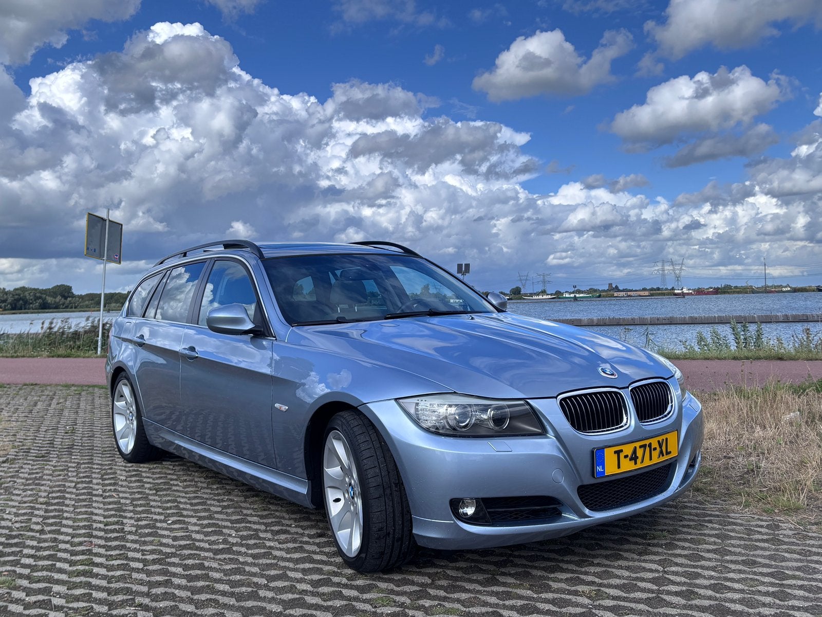 BMW 325i Touring LCI | 151dkm Youngtimer | Leder | Panorama, Auto's, BMW, Achterwielaandrijving, Blauw, 2996 cc, Handgeschakeld