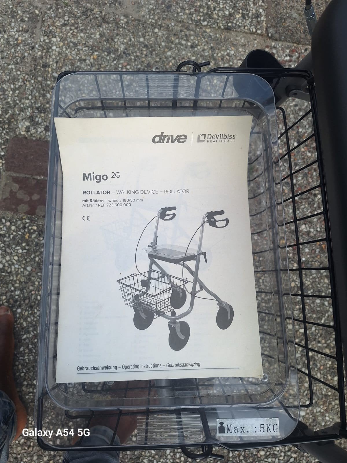 Zwart en Grijs kleuren Rollator, Ophalen of Verzenden, Opvouwbaar, Zo goed als nieuw