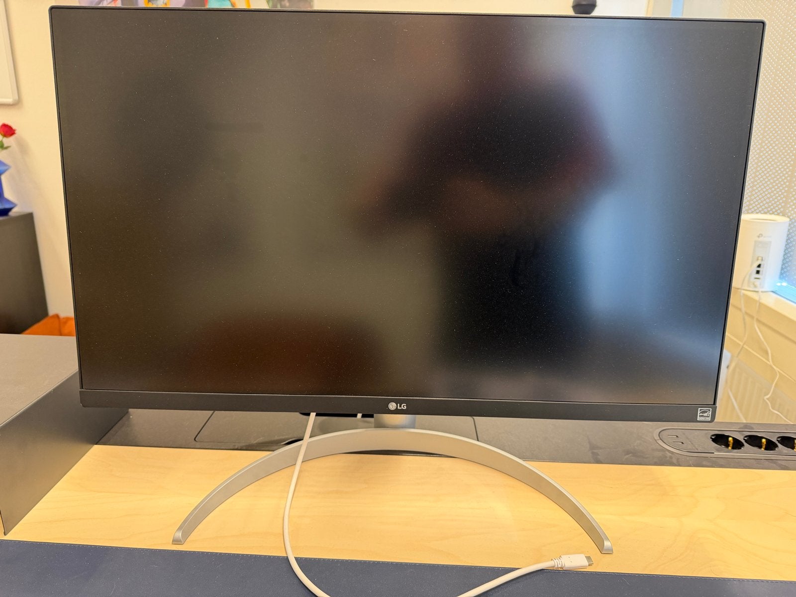 LG 27UP850K 27” 4K Monitor met Usb-c dock 90 W, Ophalen, HDMI, IPS, Ingebouwde speakers