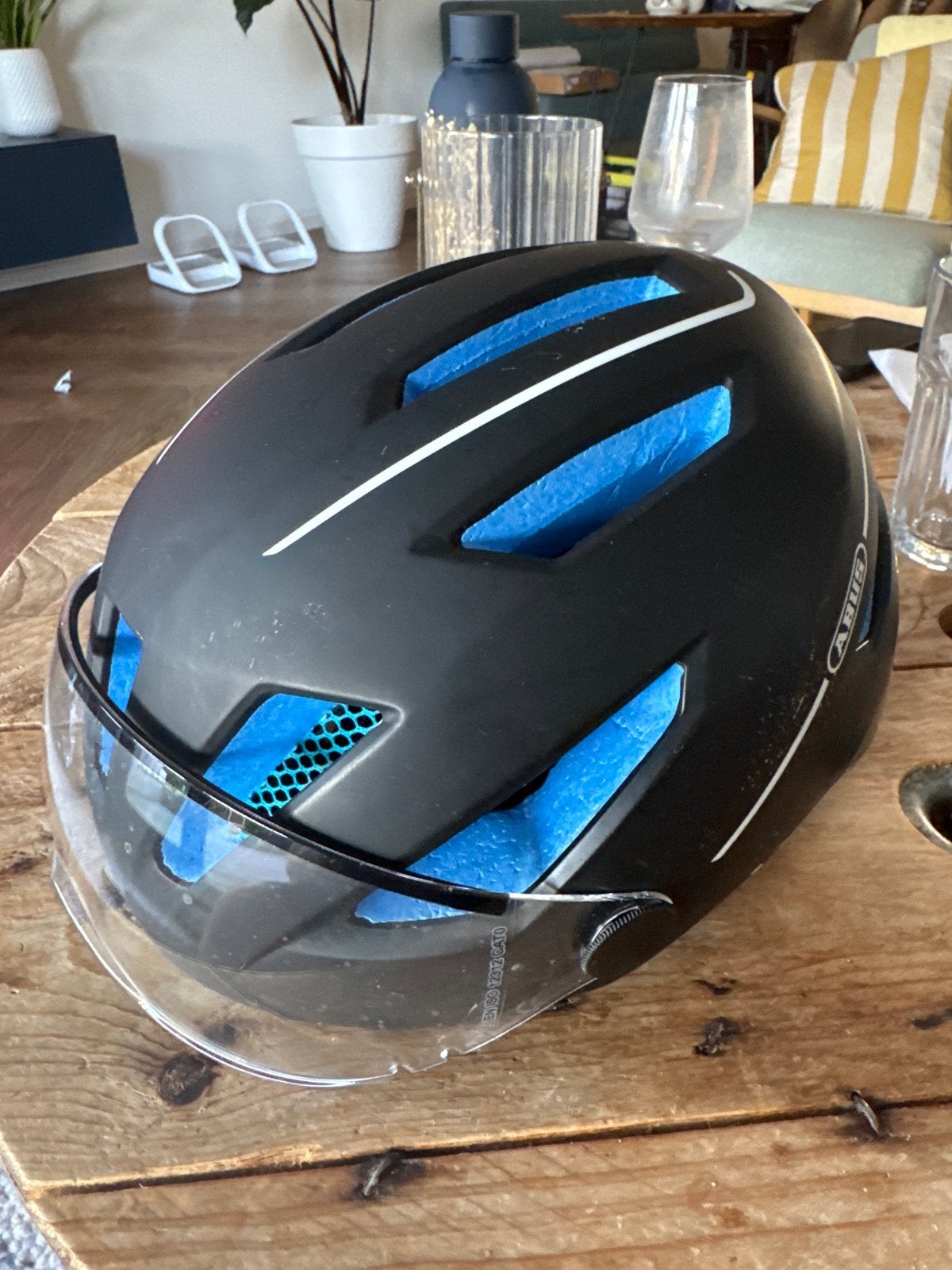 ABUS Pedelec 2.0 fietshelm met vizier en regenhoes, Ophalen of Verzenden, Zo goed als nieuw, L, Heer of Dame