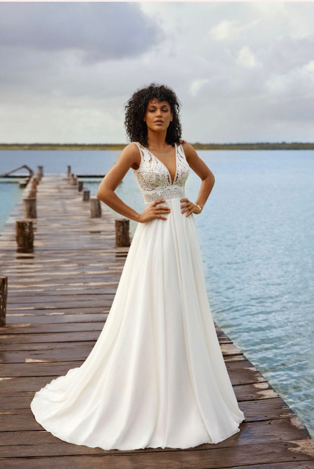 Hervé Paris trouwjurk Tartane maat 34 36 flowy rok boho kant, Ophalen of Verzenden, Wit, Trouwjurk