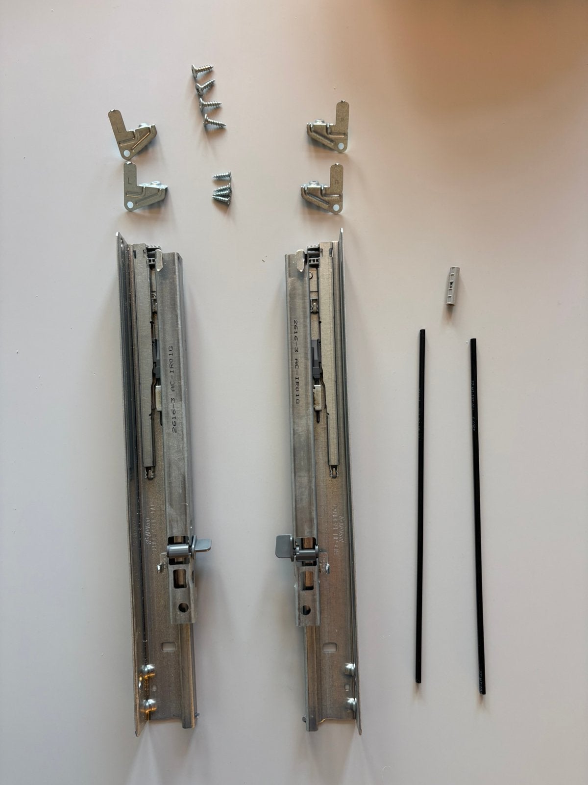 IKEA Besta laderail druk-en-open 304.883.15 (5 sets), Ophalen, 5 laden of meer, 50 tot 100 cm, Zo goed als nieuw