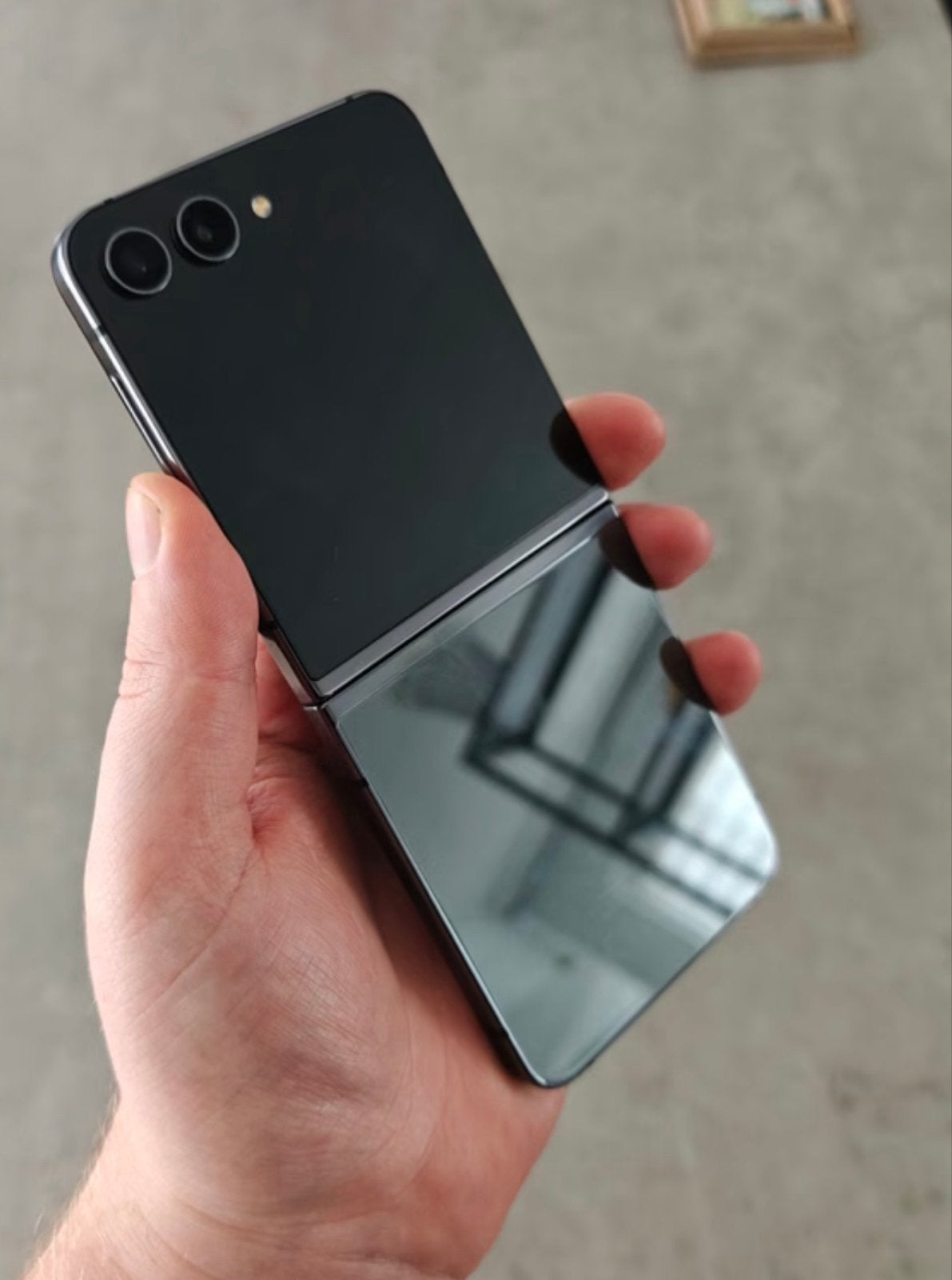 Foto 4 van Samsung Galaxy Z Flip5 256GB met defect fold scherm
