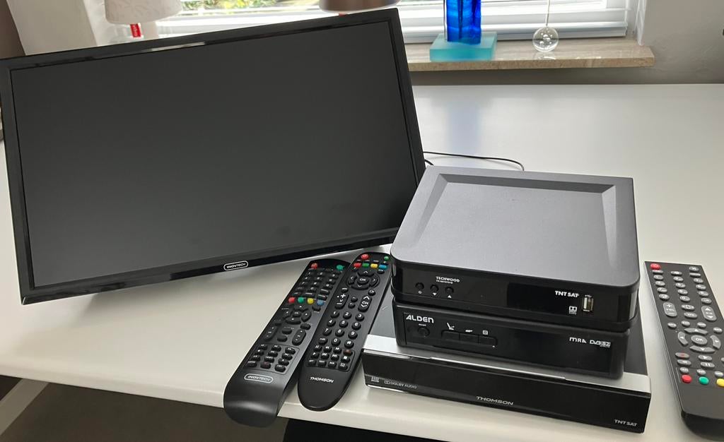 Alden Schotelantenne & accessoires incl ledscherm, Ophalen, Gebruikt