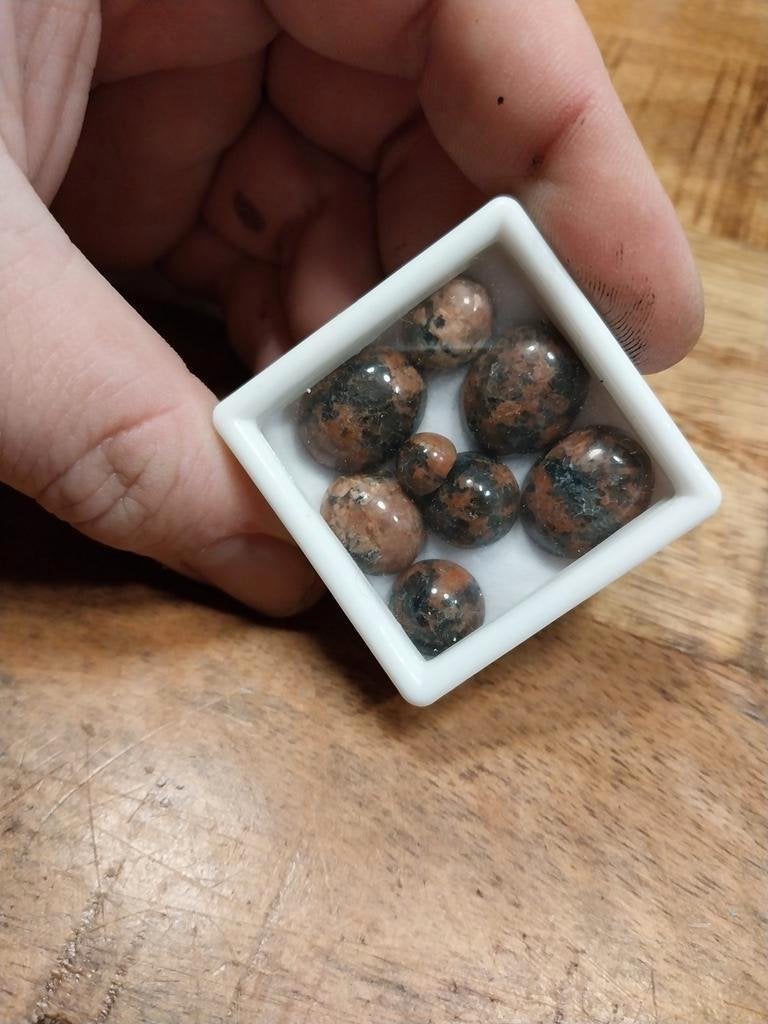 Bruine graniet cabochons, Sieraden, Tassen en Uiterlijk, Ophalen of Verzenden, Zo goed als nieuw