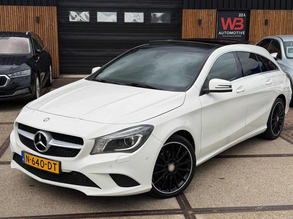 Mercedes-Benz CLA-klasse Shooting Brake 180 Prestige Pano Cr, Auto's, CLA, 730 kg, Gebruikt, 4 cilinders