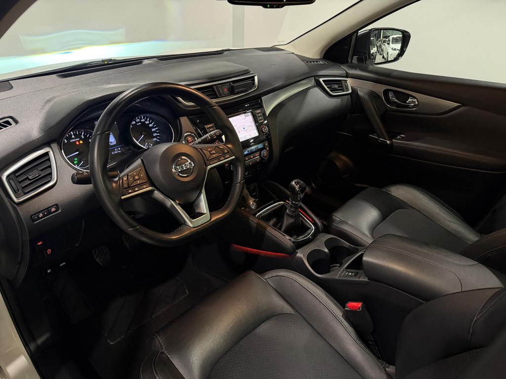 Nissan Qashqai 1.3 DIG-T Tekna Navigatie|Camera|Pano-dak|Sto, Automatische klimaatregeling, 687 kg, Gebruikt, 4 cilinders