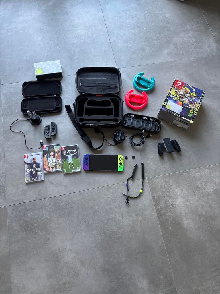 Nintendo Switch OLED Splatoon Editie + 3 Games & Accessoires, Switch OLED, Met games, Met 2 controllers, Ophalen of Verzenden