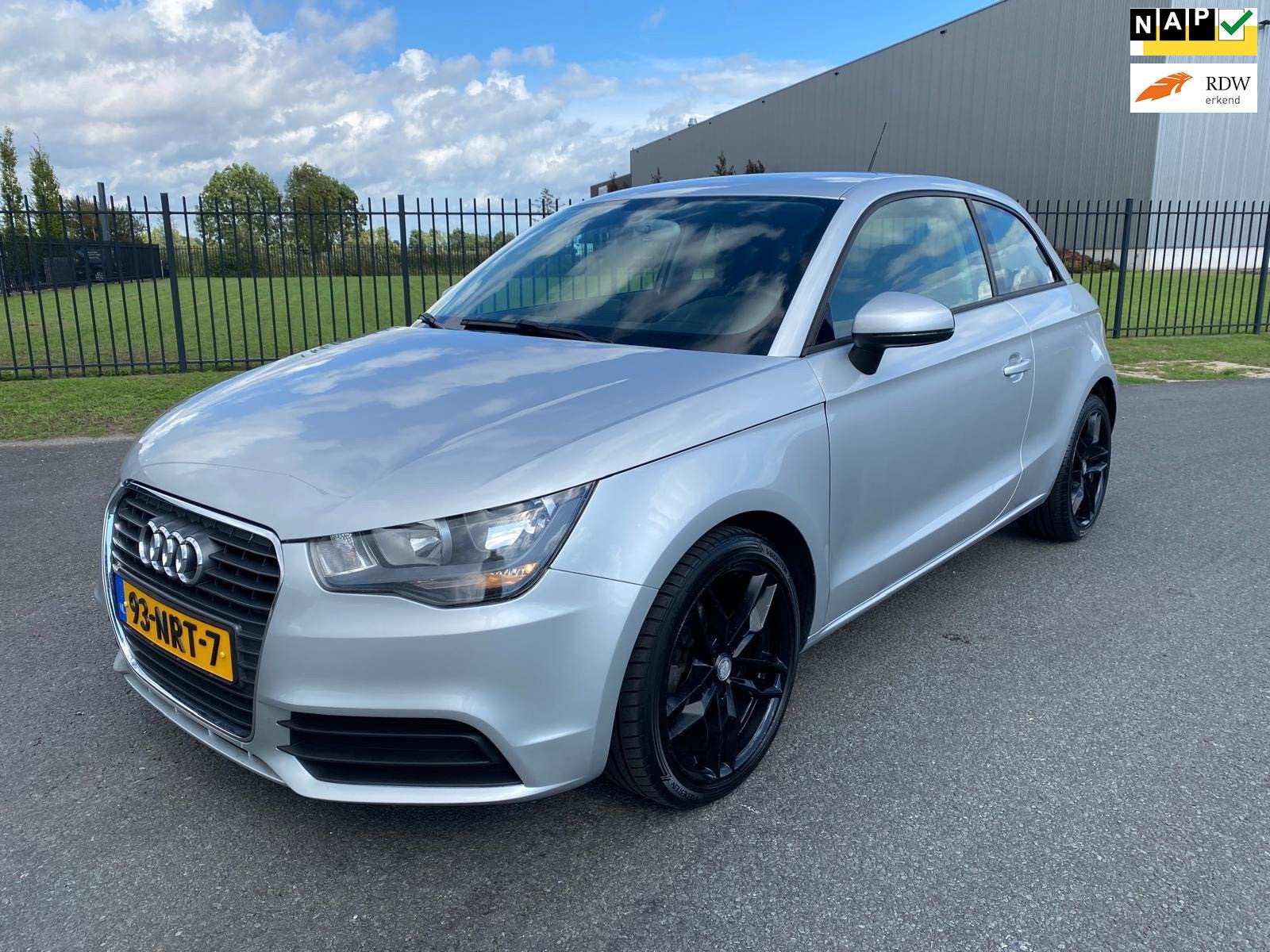 Audi A1 1.2 TFSI Attraction Pro Line Business|Airco|Bluetoot, Voorwielaandrijving, Euro 5, 86 pk, 4 stoelen