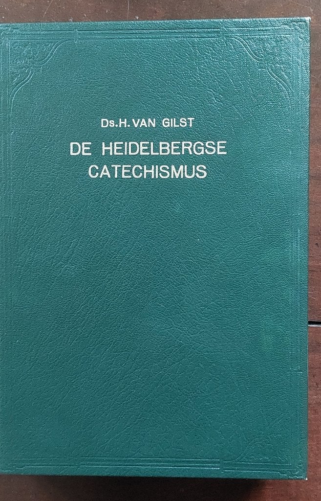 Ds. H. van Gilst Catechismus verklaring, Ds. H. van Gilst, Christendom | Protestants, Ophalen of Verzenden, Zo goed als nieuw