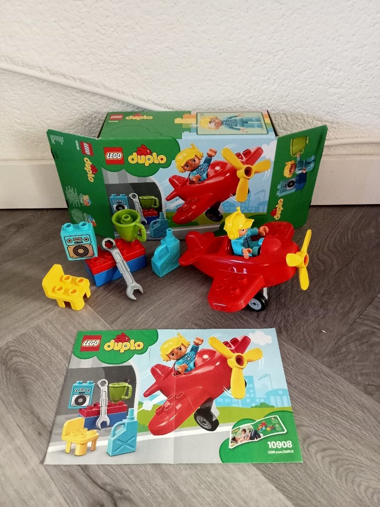Lego Duplo Town Airport 10908 Plane, Ophalen of Verzenden, Zo goed als nieuw, Duplo, Compleet