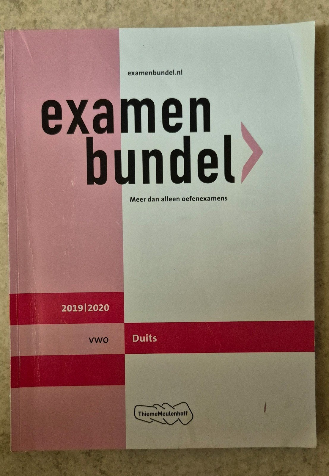 Examenbundel Duits VWO 2019-2020, Ophalen of Verzenden, Alpha, Gelezen, M. van Rossum