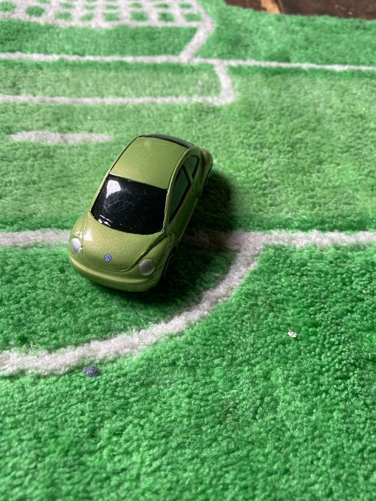Kleine Maisto Volkswagen New Beetle - Groen, Ophalen of Verzenden, Gebruikt, Auto, Overige merken