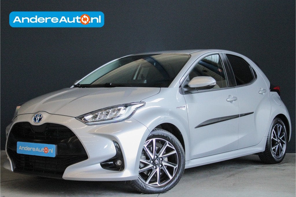 Toyota Yaris 1.5 Hybrid Dynamic |trekhaak|camera|lichtmetale, Auto's, Toyota, Stof, Gebruikt, Zwart, Automatische klimaatregeling