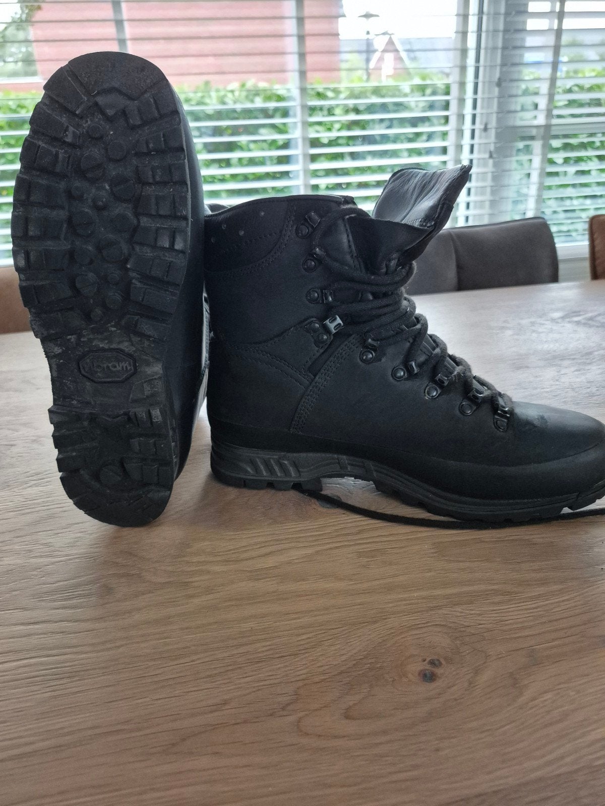 Meindl Desert Defence  maat 44,5 Breed, Ophalen, Nieuw, Schoenen