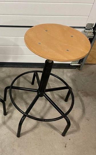 1 vintage schilderskruk, tussen 61 en 81 cm verstelbaar, Ophalen, In hoogte verstelbaar, Gebruikt, Hout