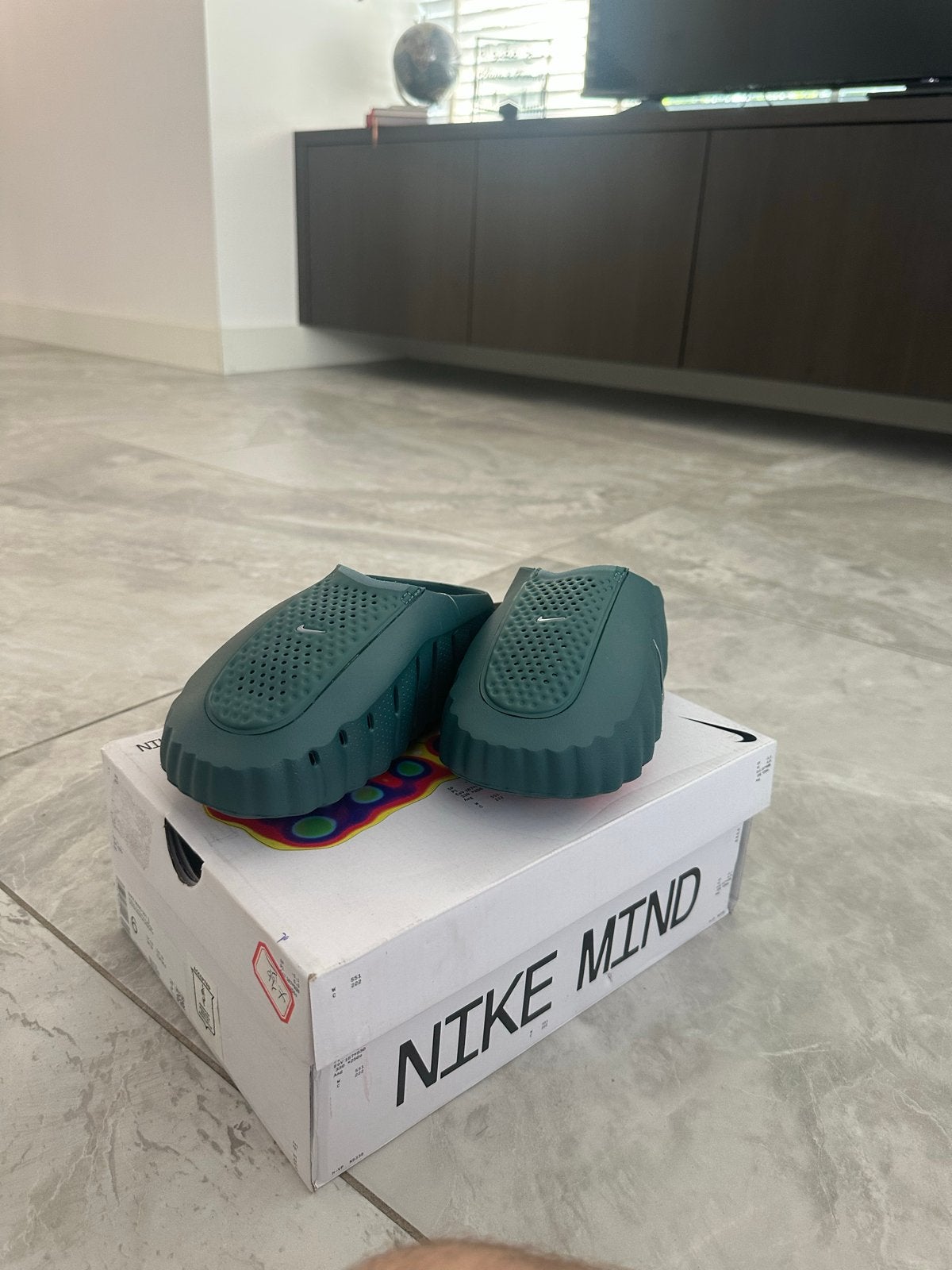 Nike Mind Slippers - Nieuw in doos, Ophalen of Verzenden, Nieuw, Overige kleuren, Slippers