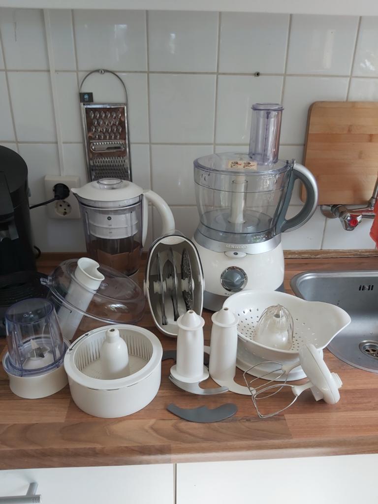 Kenwood Multipro Foodprocessor met diverse accessoires, Witgoed en Apparatuur, 3 snelheden of meer, Ophalen of Verzenden, Zo goed als nieuw