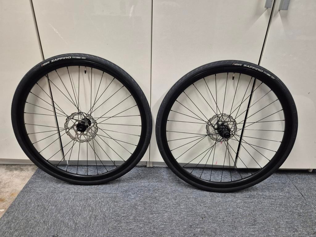 Wielset racefiets/gravel met banden en schijven, Ophalen, Zo goed als nieuw, Racefiets, Wiel