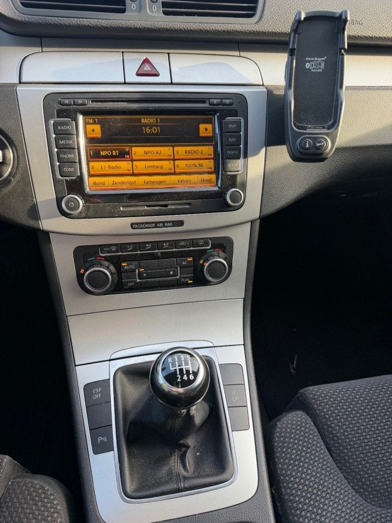 Volkswagen PASSAT 1.4 TSI Comfortline BM CLIMA N. DISTR. KET, Gebruikt, 4 cilinders, Zwart, Origineel Nederlands