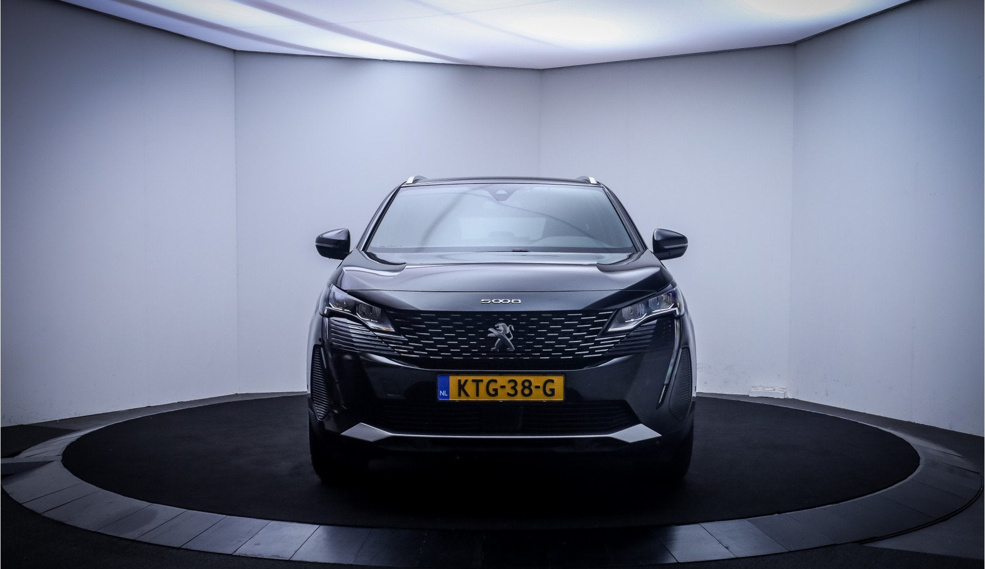 Peugeot 5008 1.2T Aut. 7P ALLURE Pack FULL LED | 360 CAM | C, 15 km/l, Gebruikt, Zwart, 1199 cc