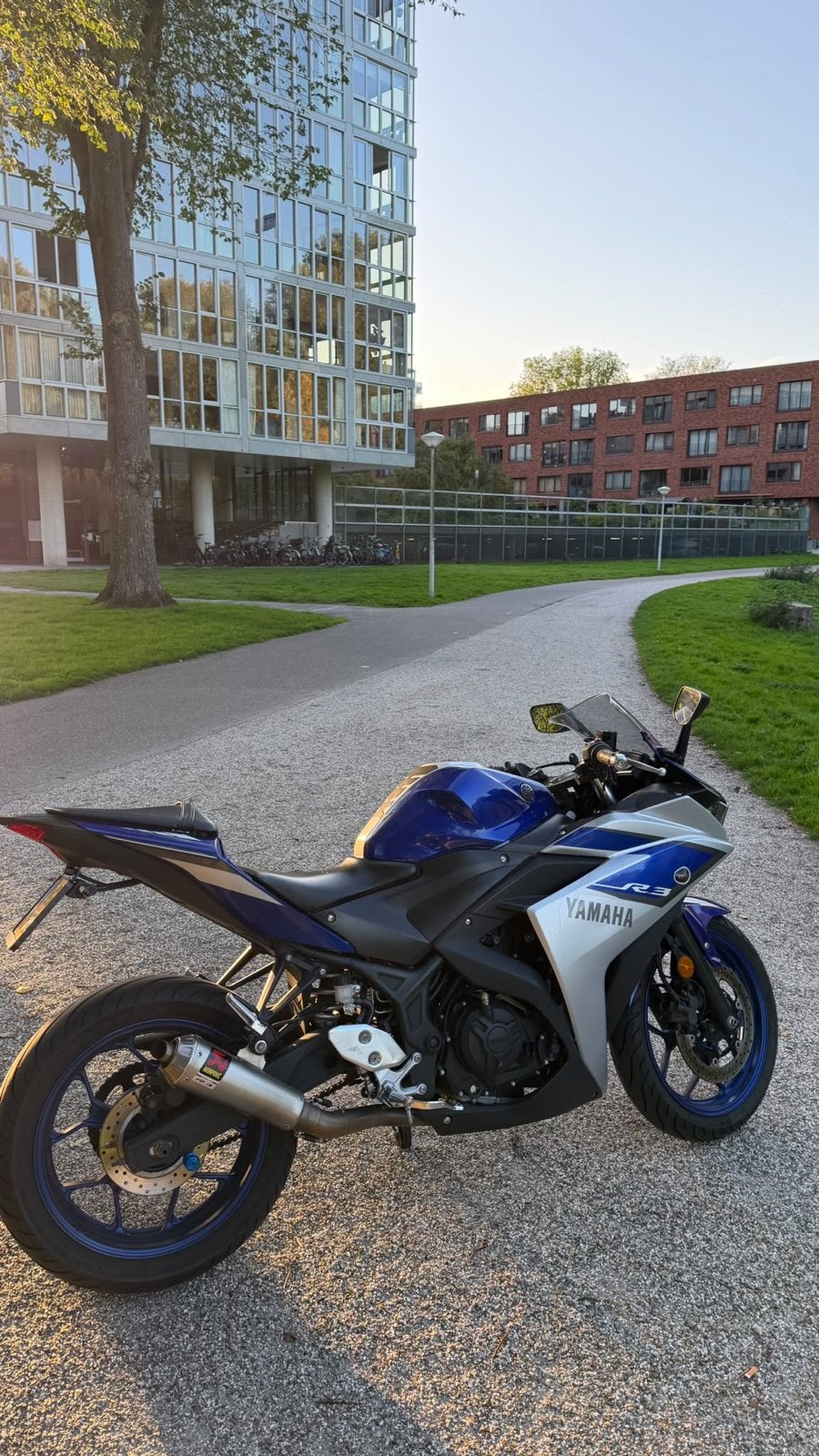 Yamaha YZF-R3 met Akrapovic Straight Pipe uitlaat, Ophalen, Gebruikt