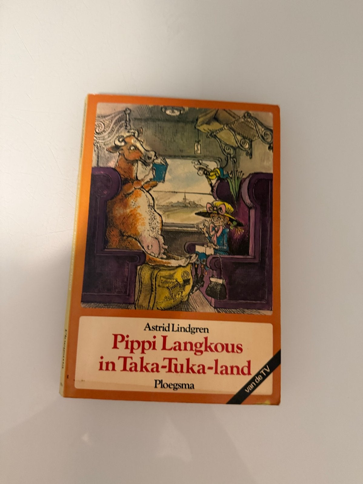 Pippi Langkous in Taka-Tuka-land - Astrid Lindgren, Ophalen of Verzenden, Gelezen, Fictie