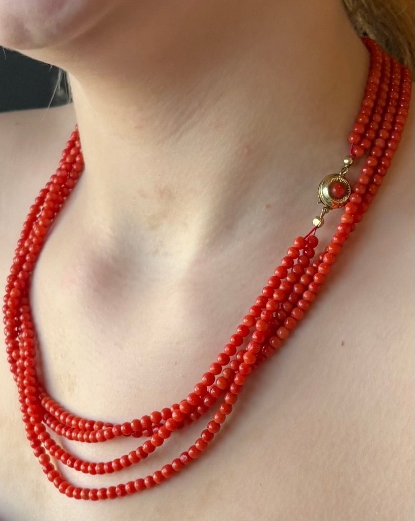 Bloedkoraal ketting vintage 14k slot goud fraai dames, Ophalen of Verzenden, Goud, Ketting, Met edelsteen