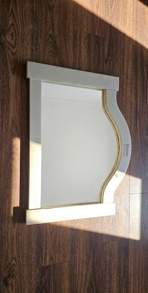 Decoratieve spiegel met unieke vorm, Huis en Inrichting, Woonaccessoires | Spiegels, Ophalen, Gebruikt, Overige vormen, 50 tot 75 cm