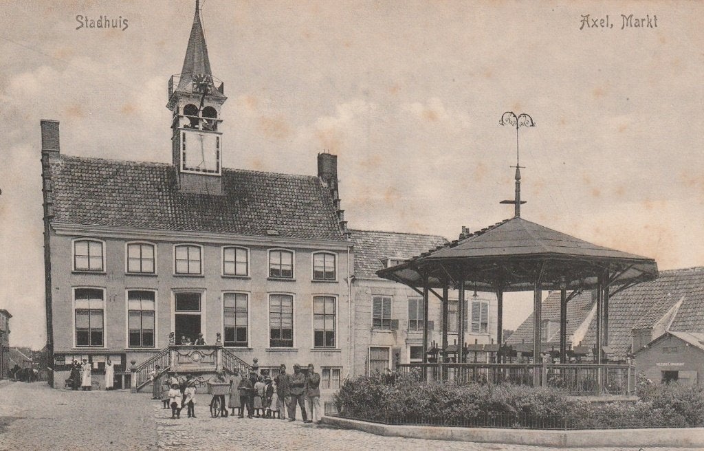AXEL Stadhuis Markt, Verzamelen, Ansichtkaarten | Nederland, Verzenden, Voor 1920, Ongelopen, Zeeland