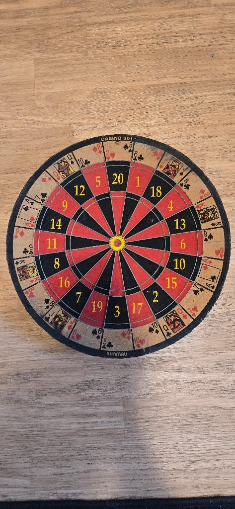 Dartbord met kaartspel design, Ophalen, Gebruikt, Dartbord
